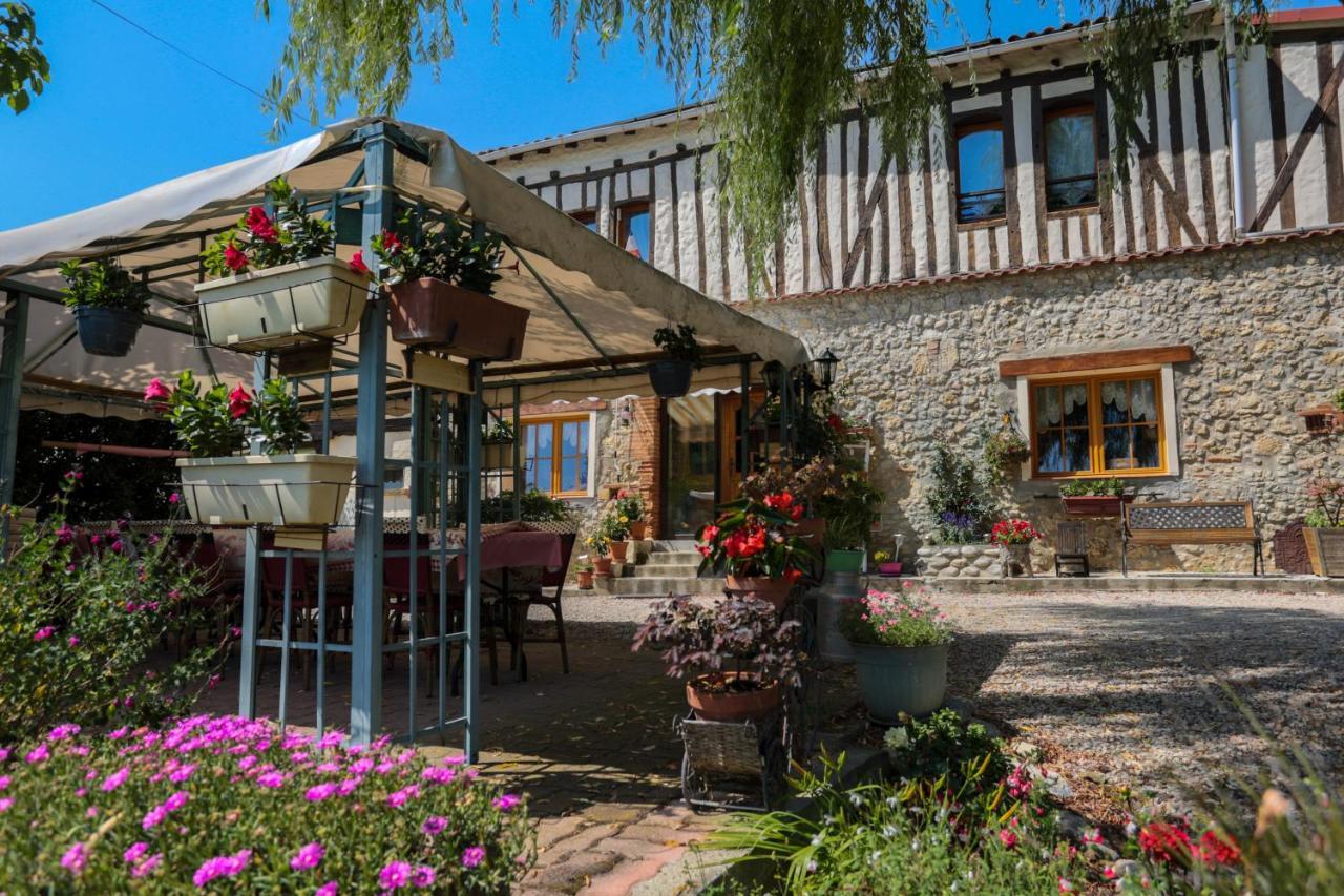 Le Bourdieu Hotell Durfort  Exteriör bild